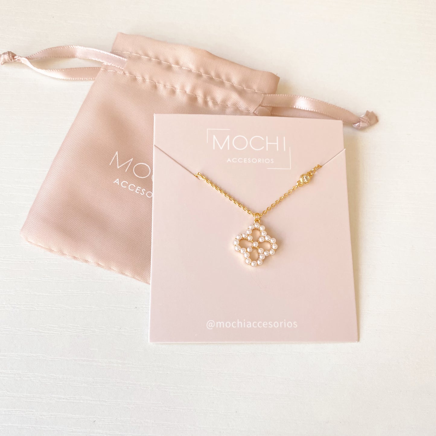 Pearly flower