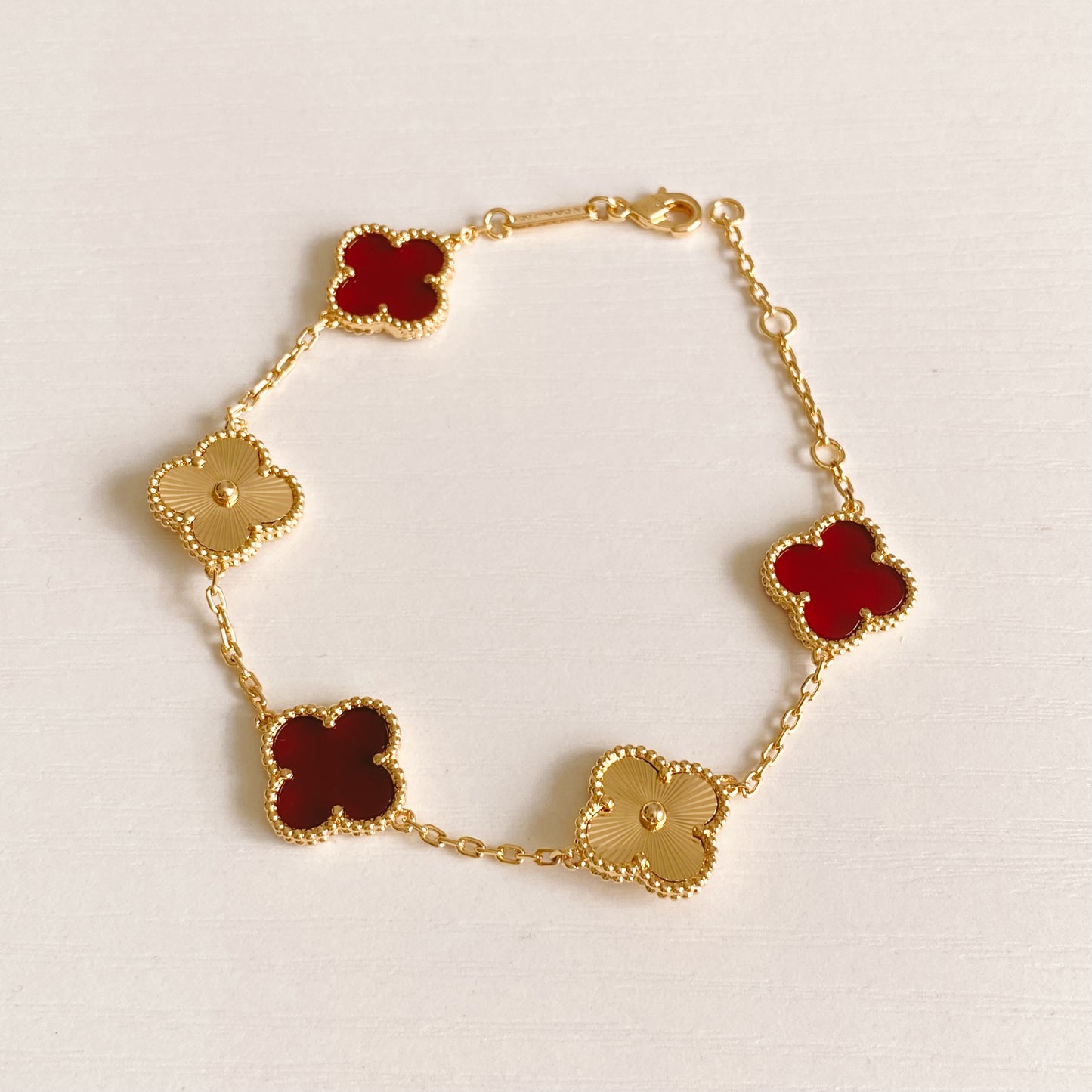 Clover Bracelet Red & Gold