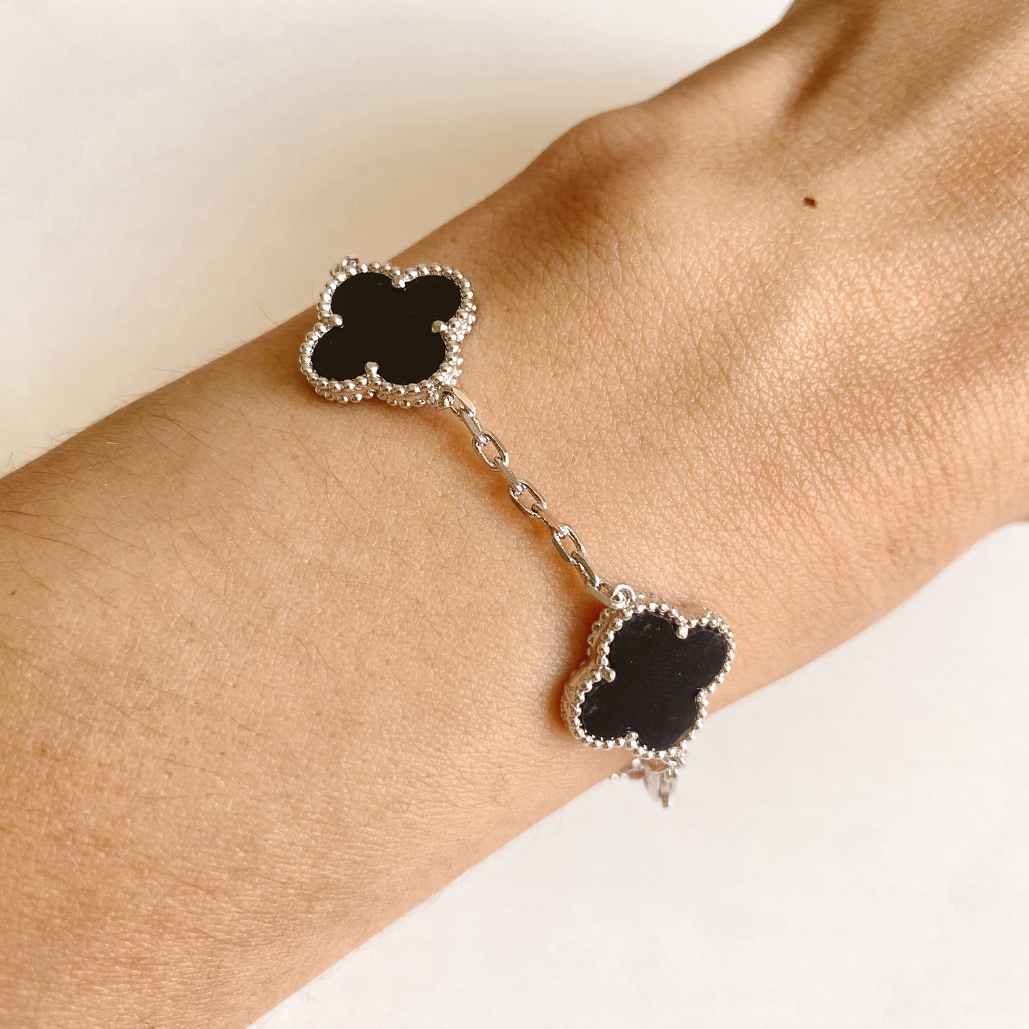 Clover Bracelet Black & Silver