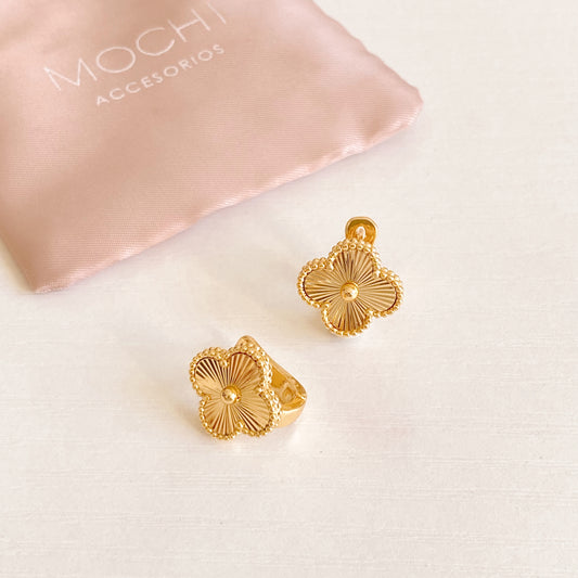 Clover Huggie Earrings