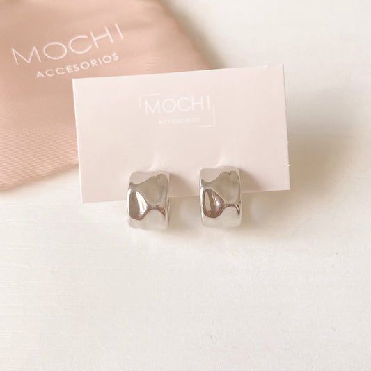 Chic hoops